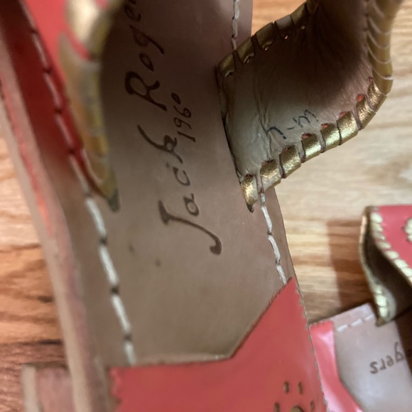 Coral and gold Jack Rogers Sandals Size 7 - Picture 3 of 3